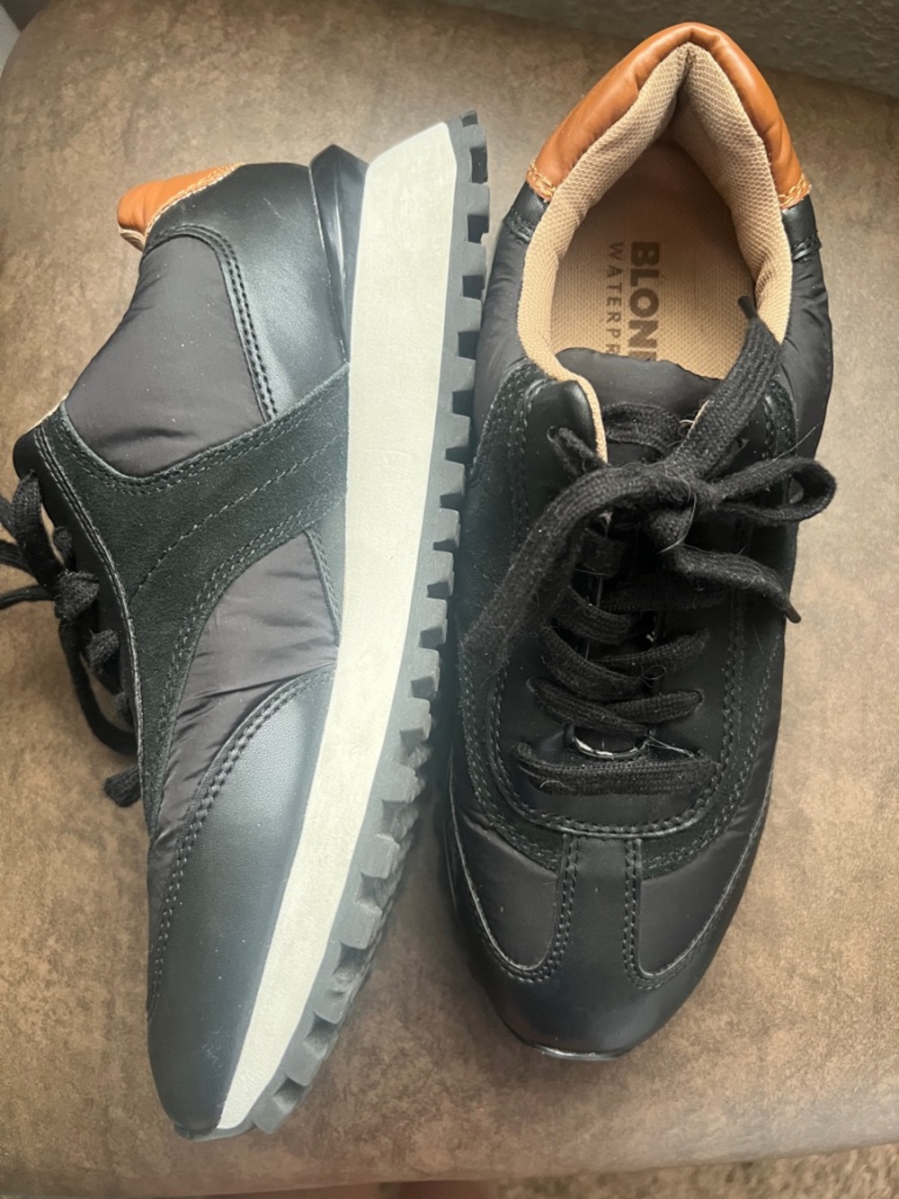 Blondo Black & Brown Waterproof Sneaker
